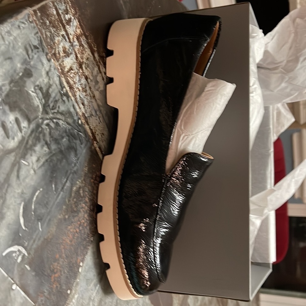 Vionic women’s Loafers size 7.5